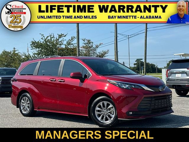 Used 2025 Toyota Sienna XLE