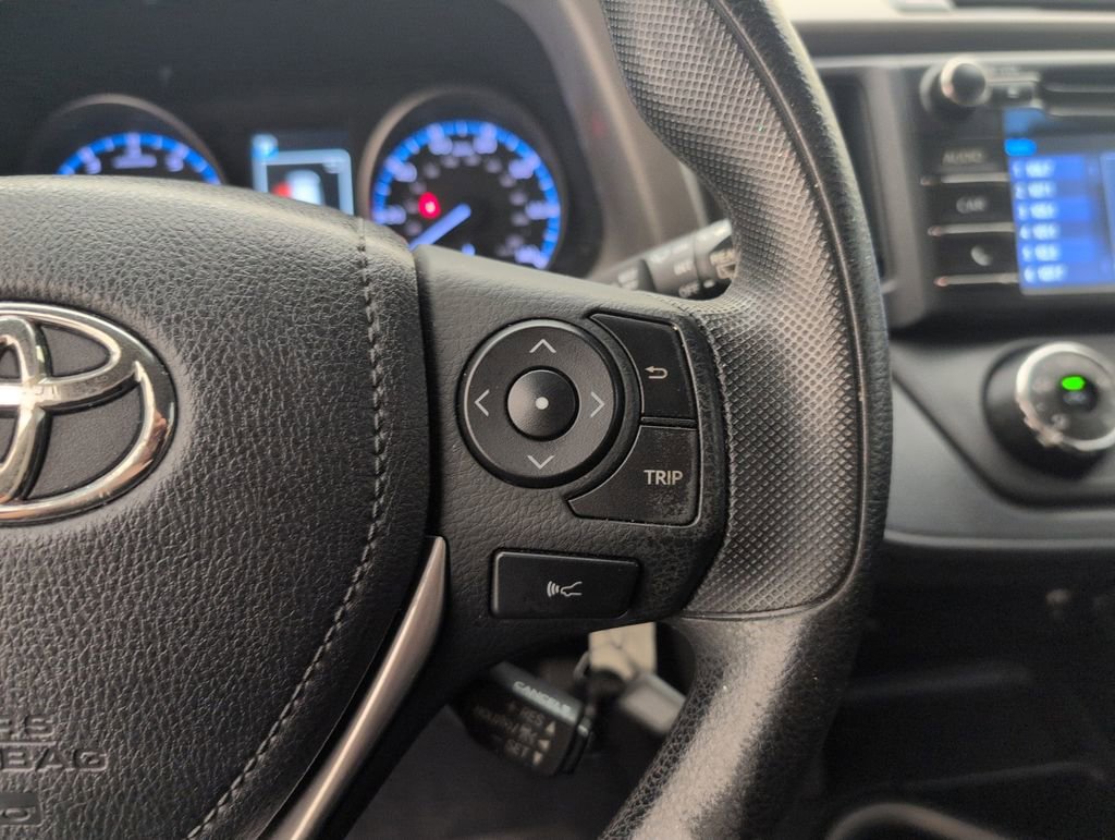 Used 2017 Toyota RAV4 LE FWD image 36