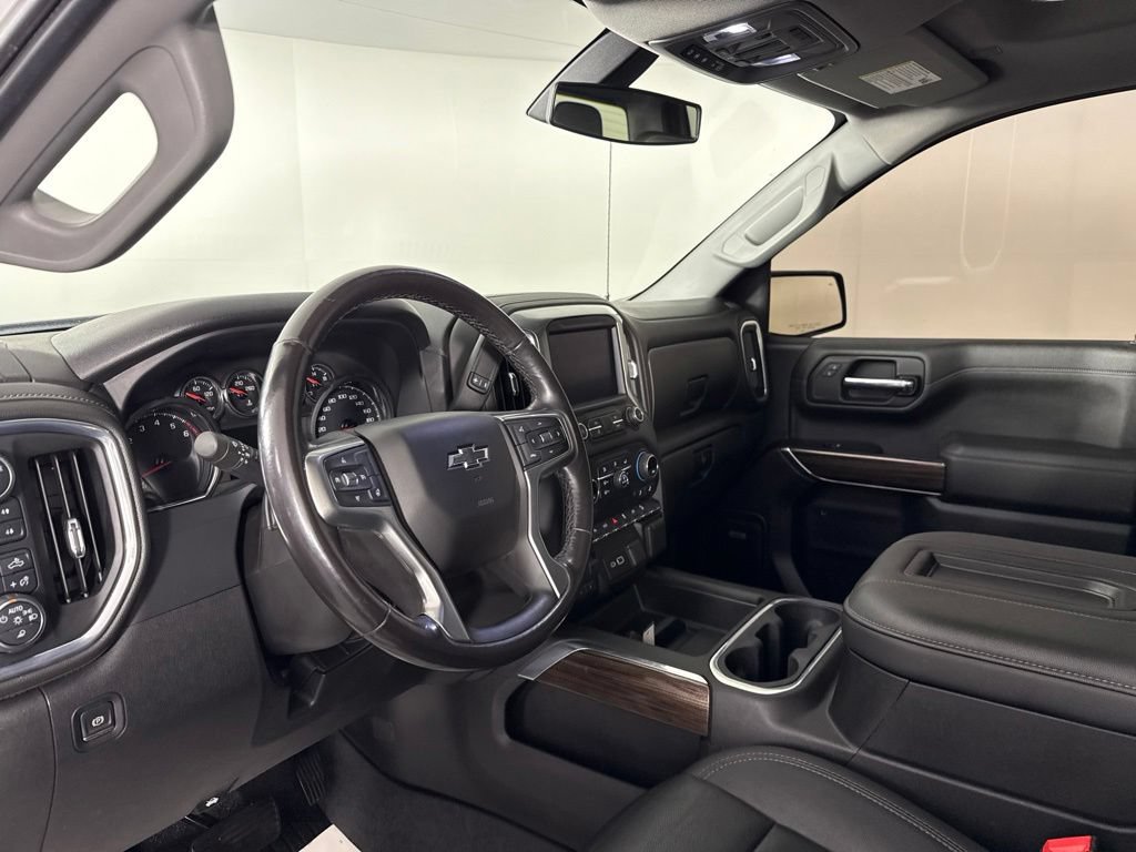 Used 2021 Chevrolet Silverado 1500 LT Trail Boss w/ Convenience Package II AWD/4WD image 17