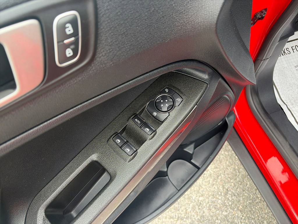 Used 2021 Ford EcoSport SE FWD image 12