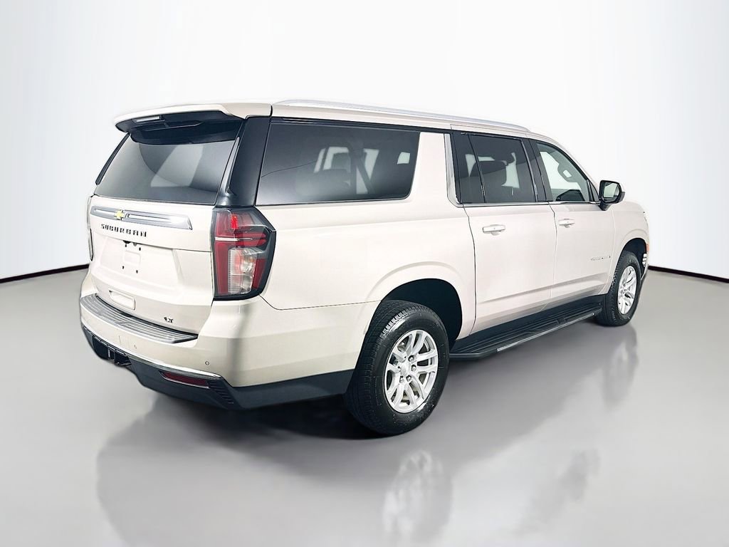 Used 2023 Chevrolet Suburban LT image 7
