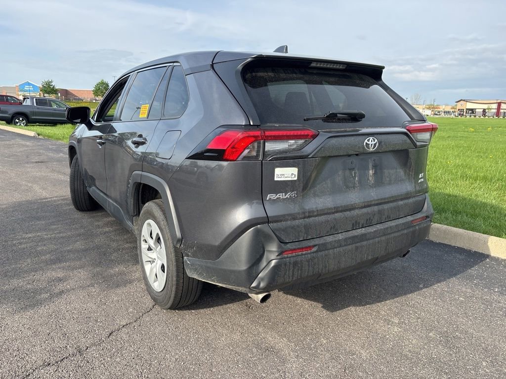 Used 2023 Toyota RAV4 LE image 7