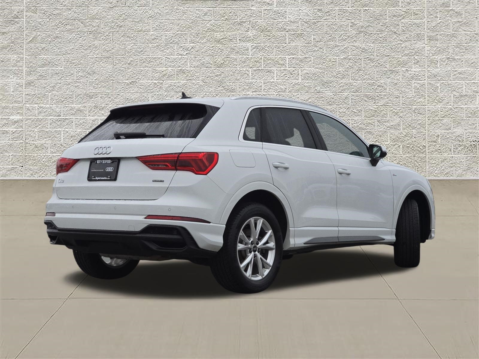 Certified 2025 Audi Q3 2.0T Premium w/ Convenience Package AWD/4WD image 7