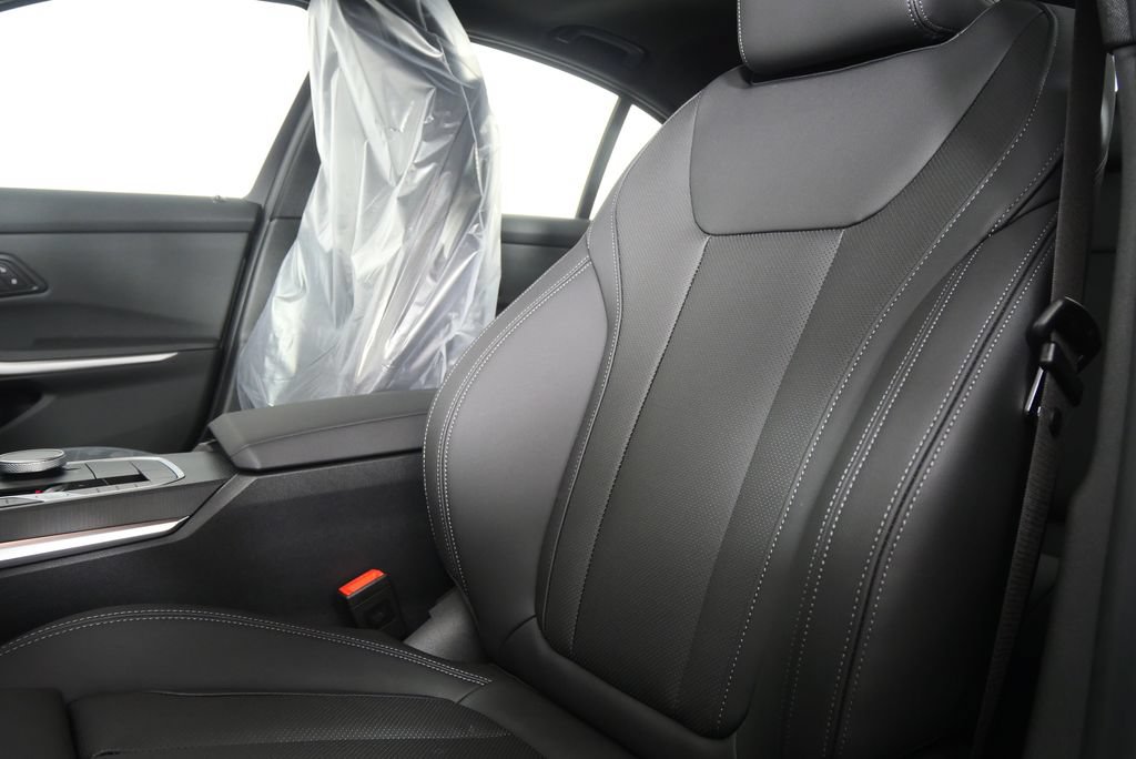 Used 2026 BMW 330i Sedan RWD image 10