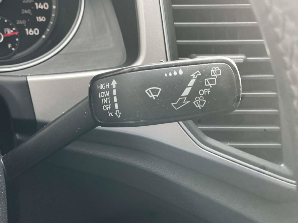 Used 2018 Volkswagen Atlas SE AWD/4WD image 28