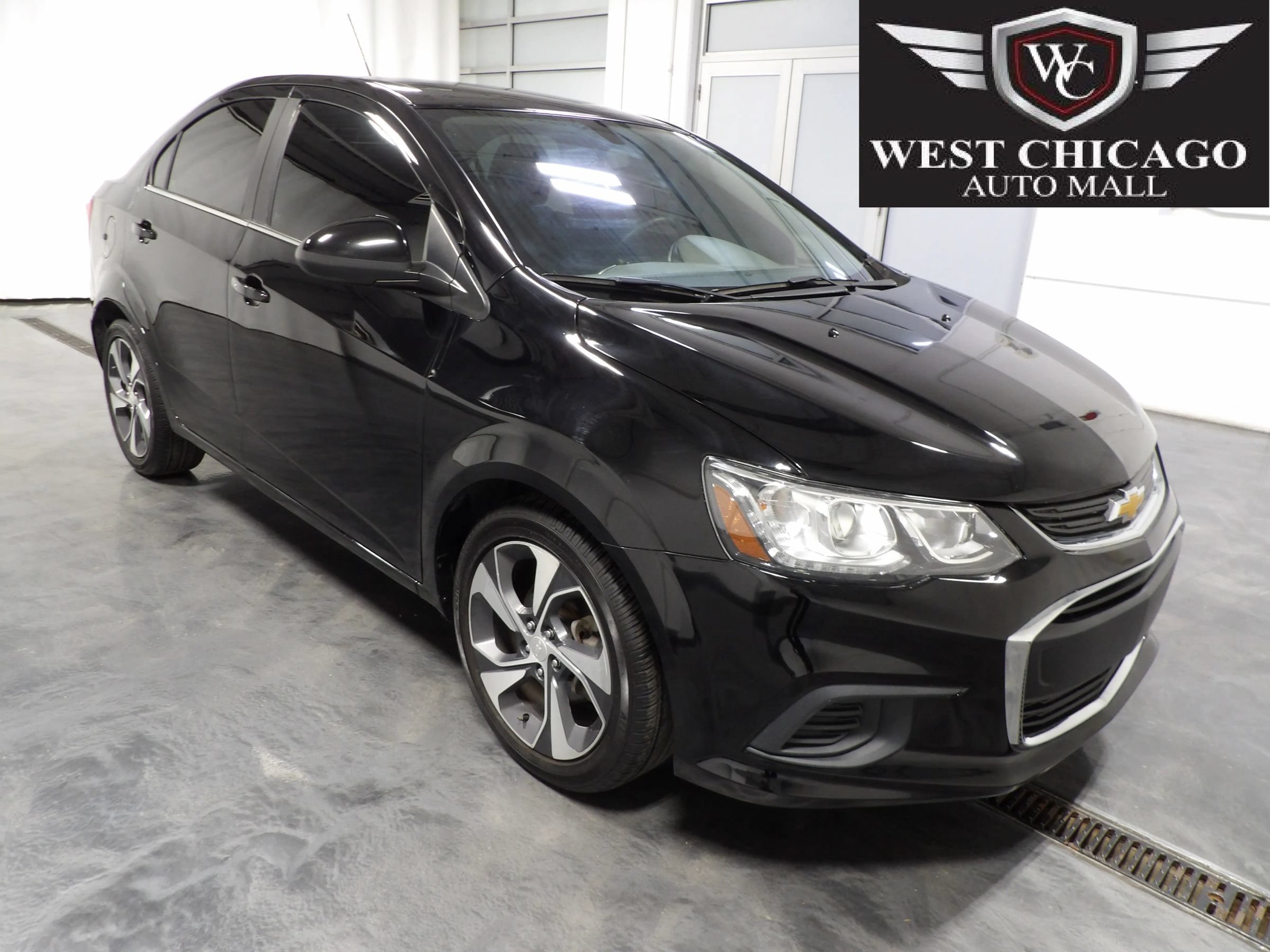 Used 2020 Chevrolet Sonic Premier FWD image 1