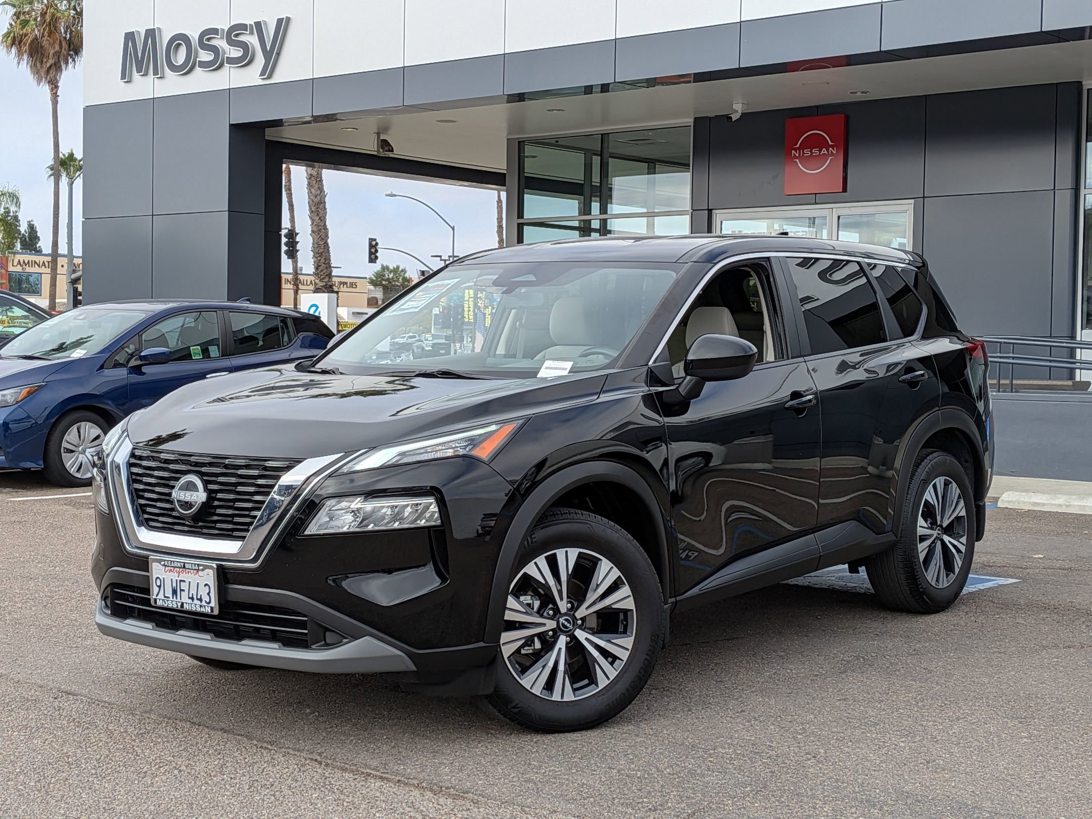 Used 2023 Nissan Rogue SV