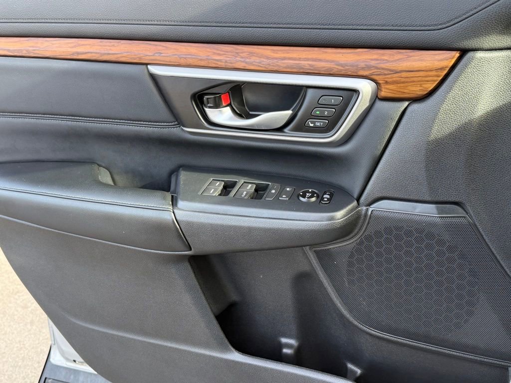 Used 2020 Honda CR-V Touring image 31