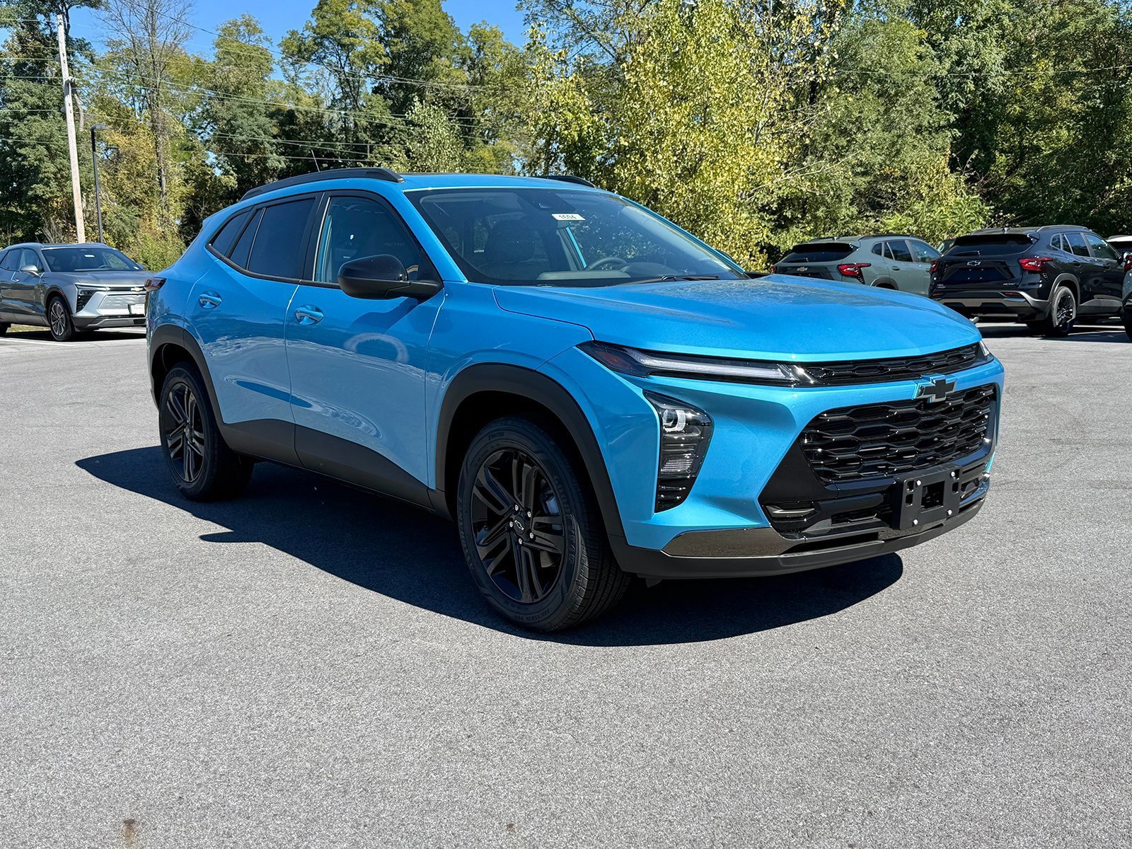New 2025 Chevrolet Trax ACTIV w/ Sunroof Package