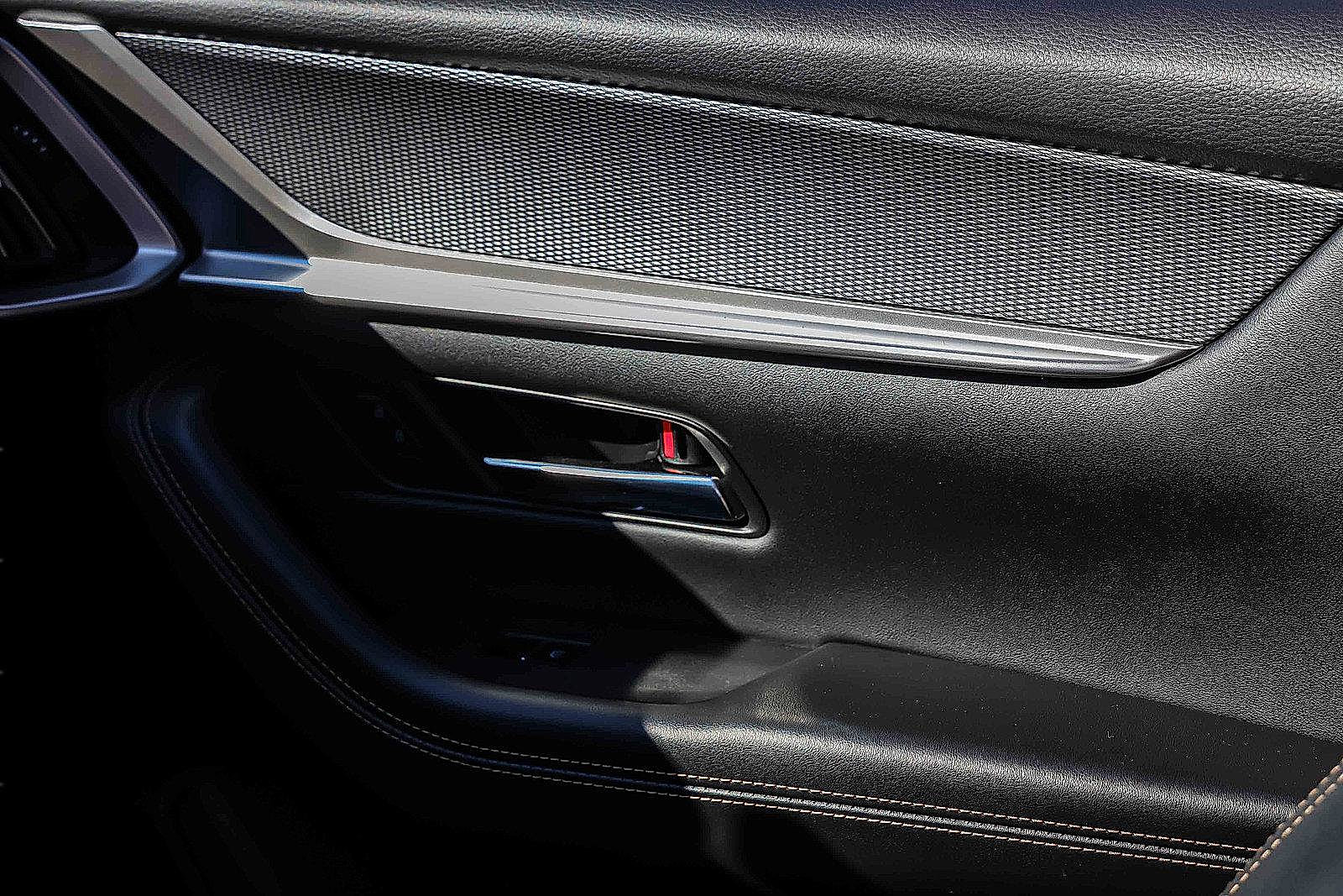 Used 2024 MAZDA CX-90 Plug-In Hybrid w/ Preferred image 16