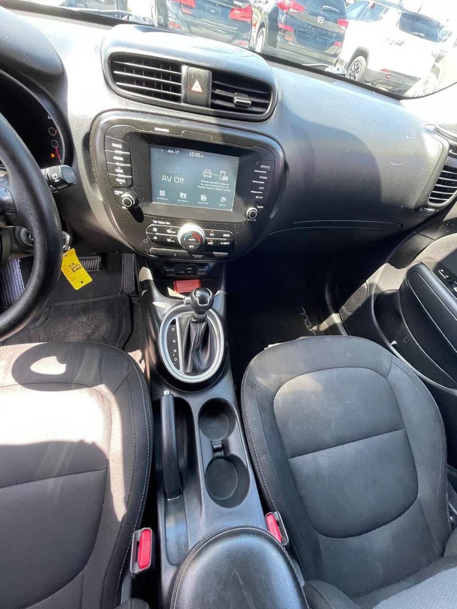 Used 2018 Kia Soul + FWD image 6