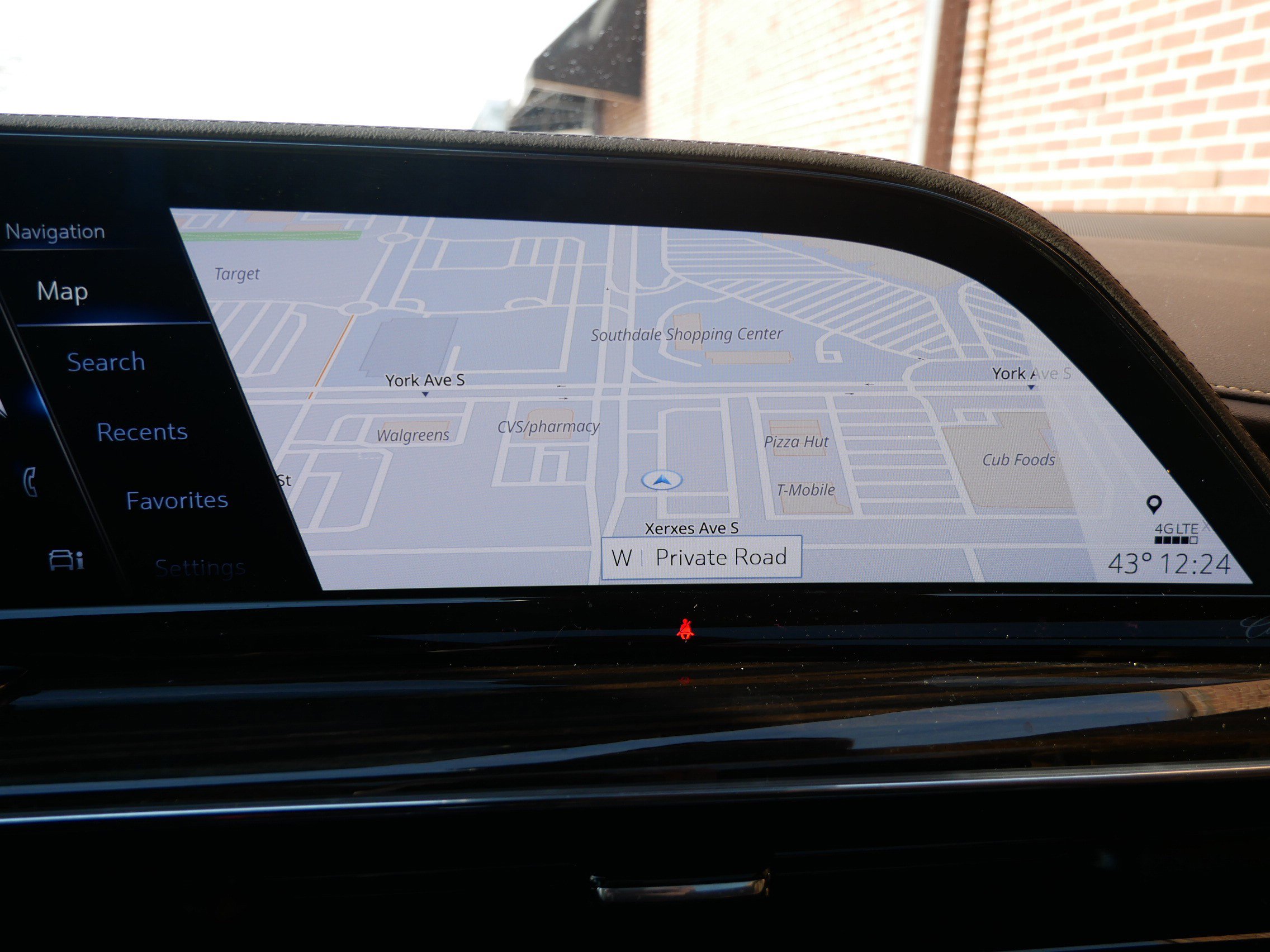 Used 2023 Cadillac Escalade ESV Premium Luxury image 17