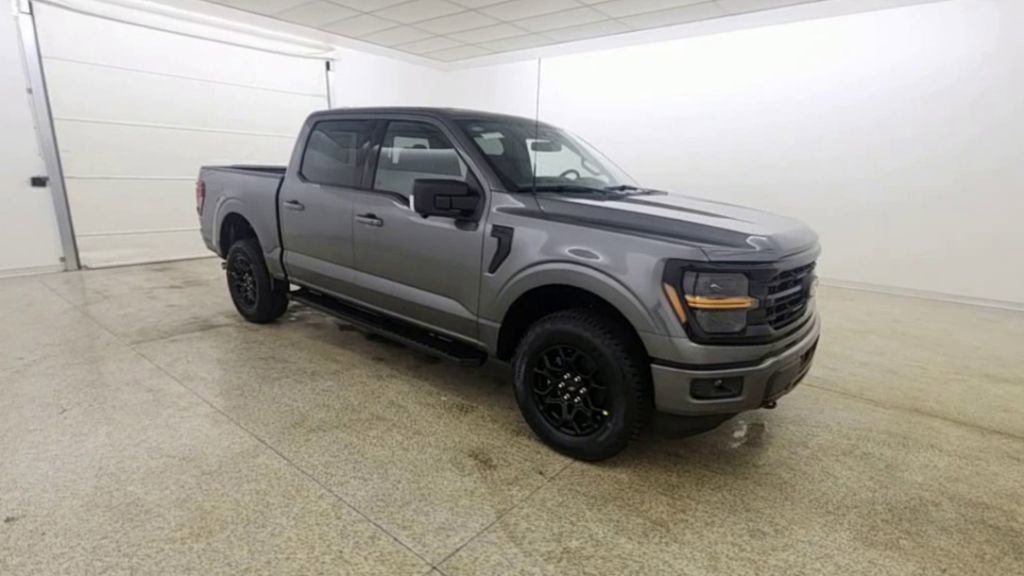 New 2025 Ford F150 XLT w/ Equipment Group 302A MID image 2