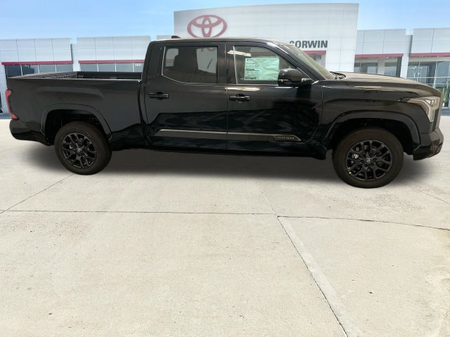 Used 2025 Toyota Tundra Platinum AWD/4WD image 9