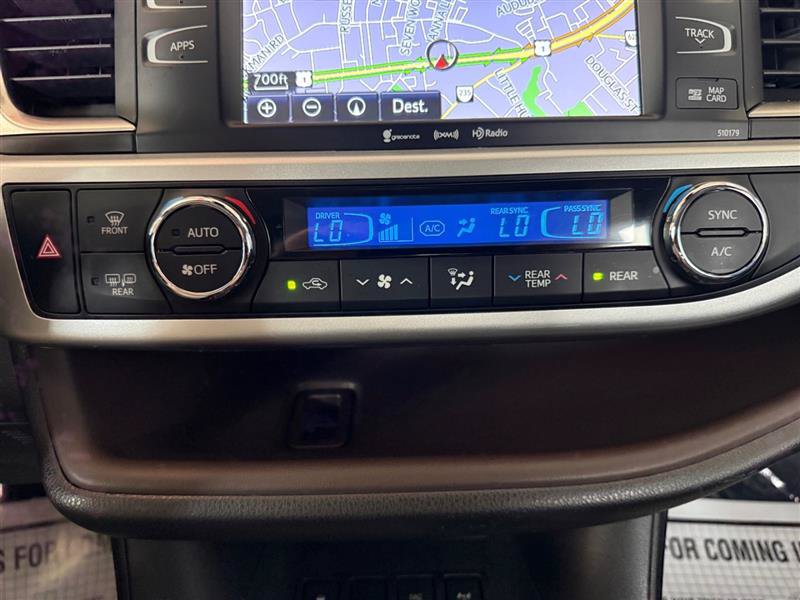 Used 2017 Toyota Highlander XLE AWD/4WD image 26