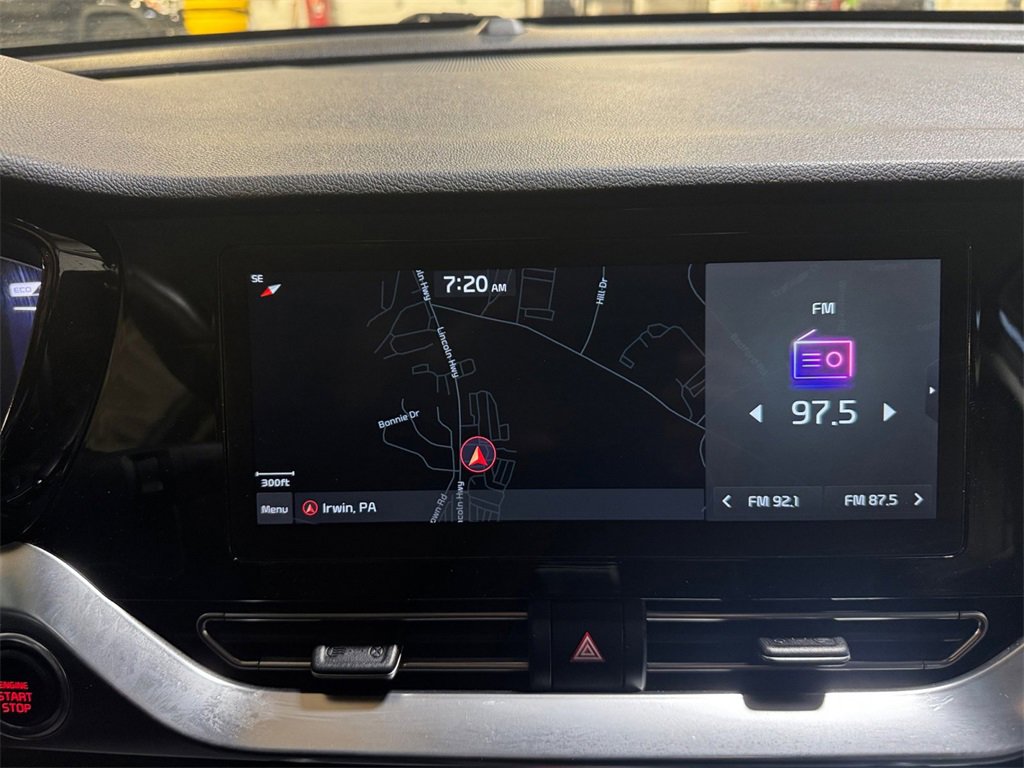 Certified 2022 Kia Niro Touring Special Edition image 19