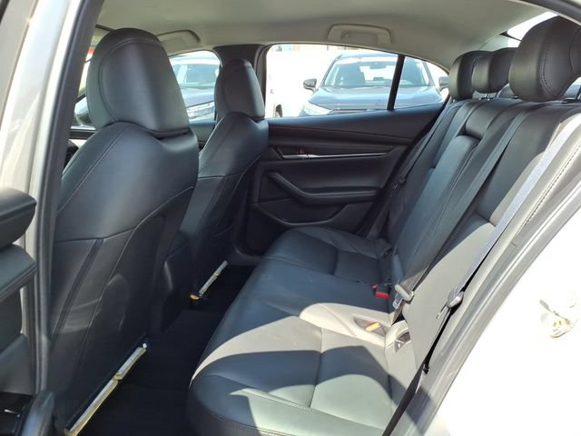 Used 2024 MAZDA MAZDA3 s FWD image 9