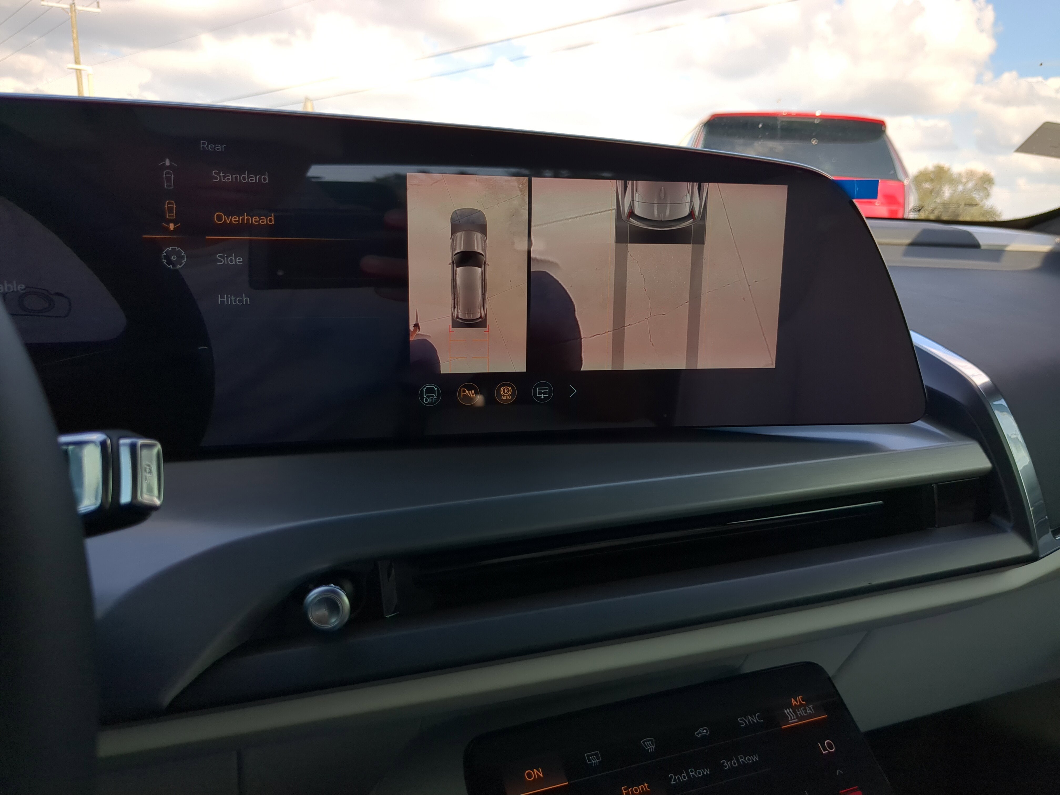 New 2026 Cadillac Vistiq Sport w/ LPO, Floor Liner Package image 24