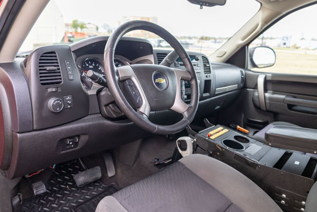 Used 2014 Chevrolet Silverado 2500 LT w/ Interior Plus Package image 9