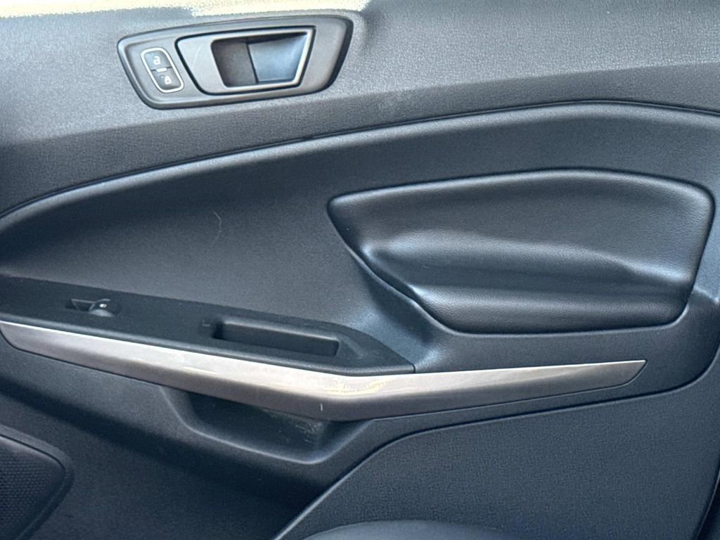 Used 2021 Ford EcoSport SES image 21