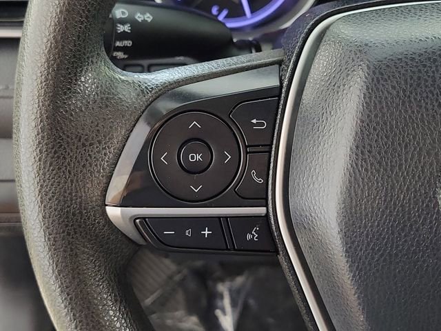 Used 2021 Toyota Camry LE image 23
