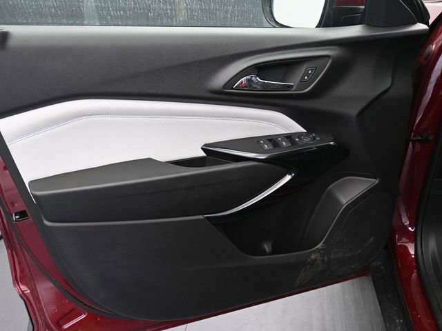 Used 2025 Chevrolet Trax LT image 18