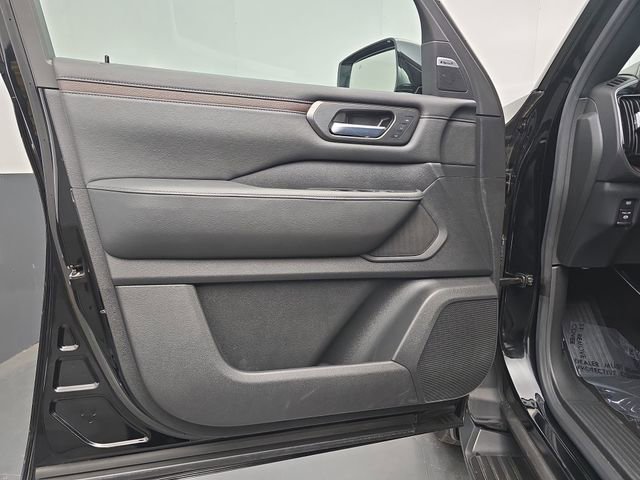 Used 2025 Nissan Armada SL image 24