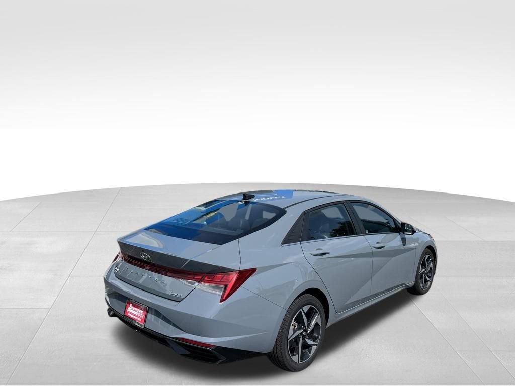 Used 2023 Hyundai Elantra Limited w/ Cargo Package FWD image 43