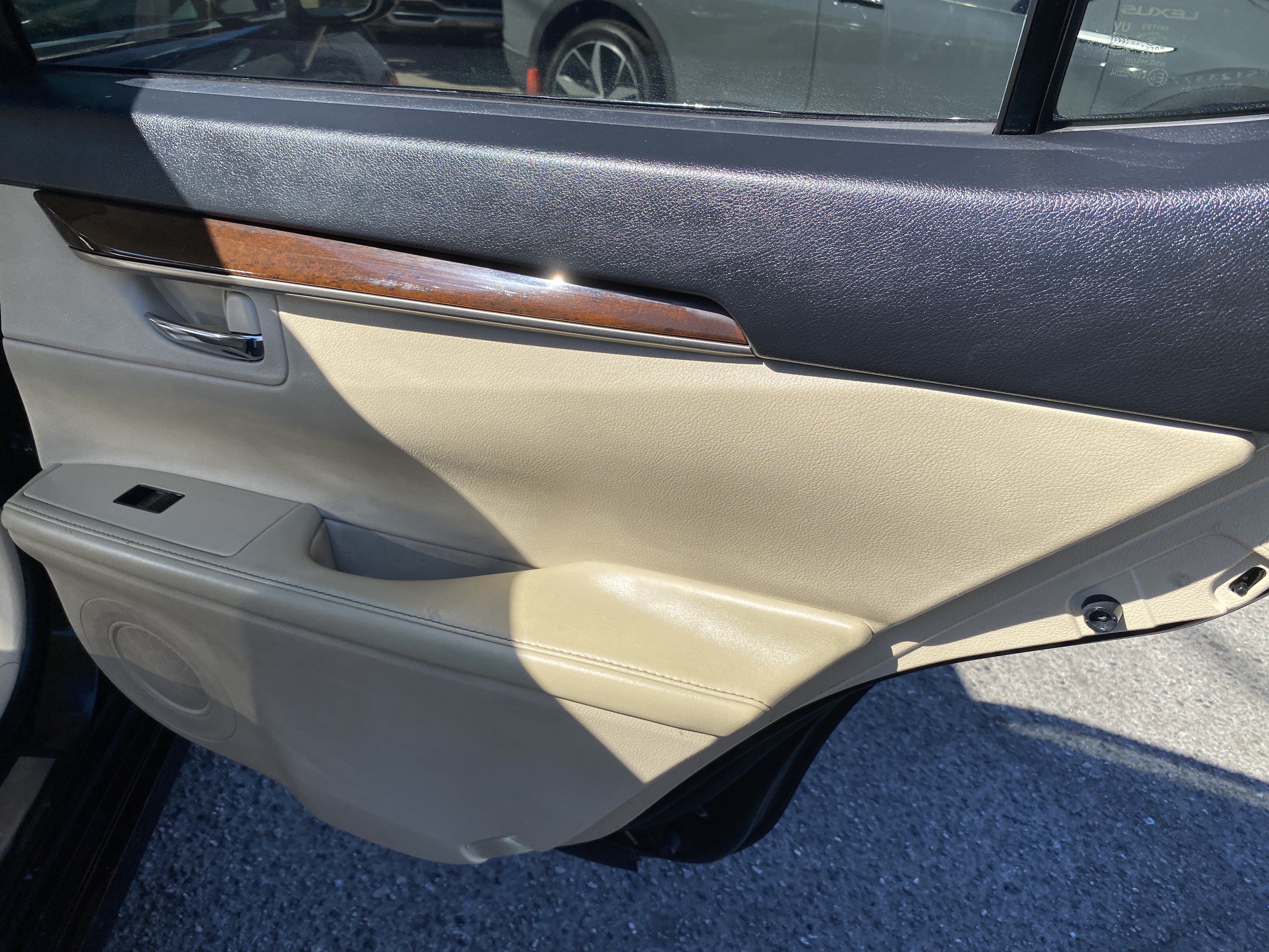 Used 2013 Lexus ES 350 w/ Premium Pkg FWD image 18
