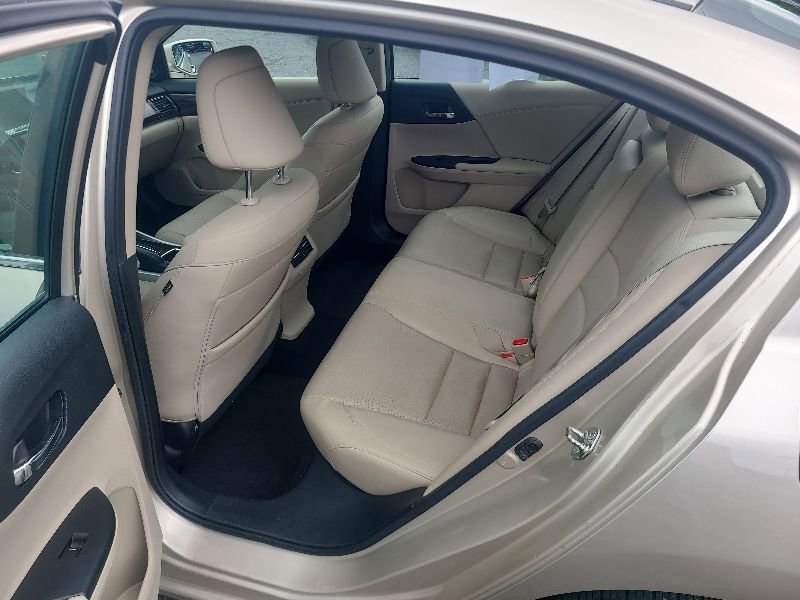 Used 2017 Honda Accord EX-L image 12