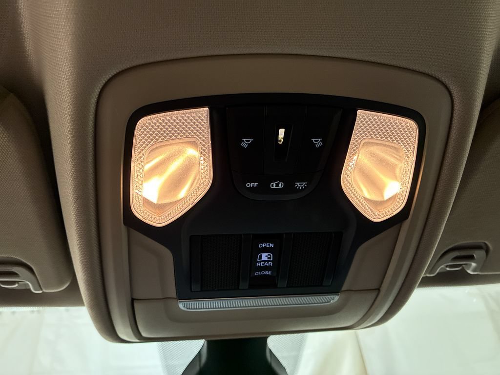 Used 2020 RAM 1500 Big Horn AWD/4WD image 22