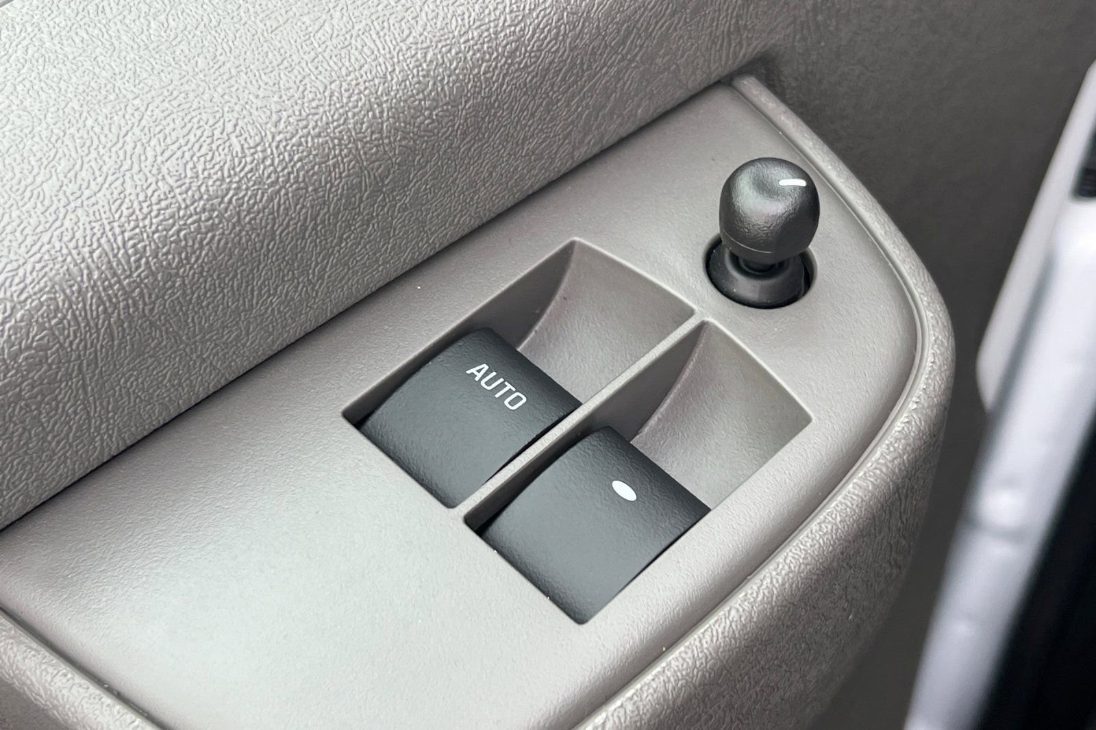 New 2025 GMC Savana 2500 w/ Driver Convenience Package RWD image 12