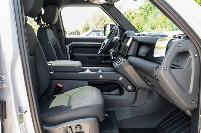 New 2026 Land Rover Defender 110 X-Dynamic SE AWD/4WD image 44