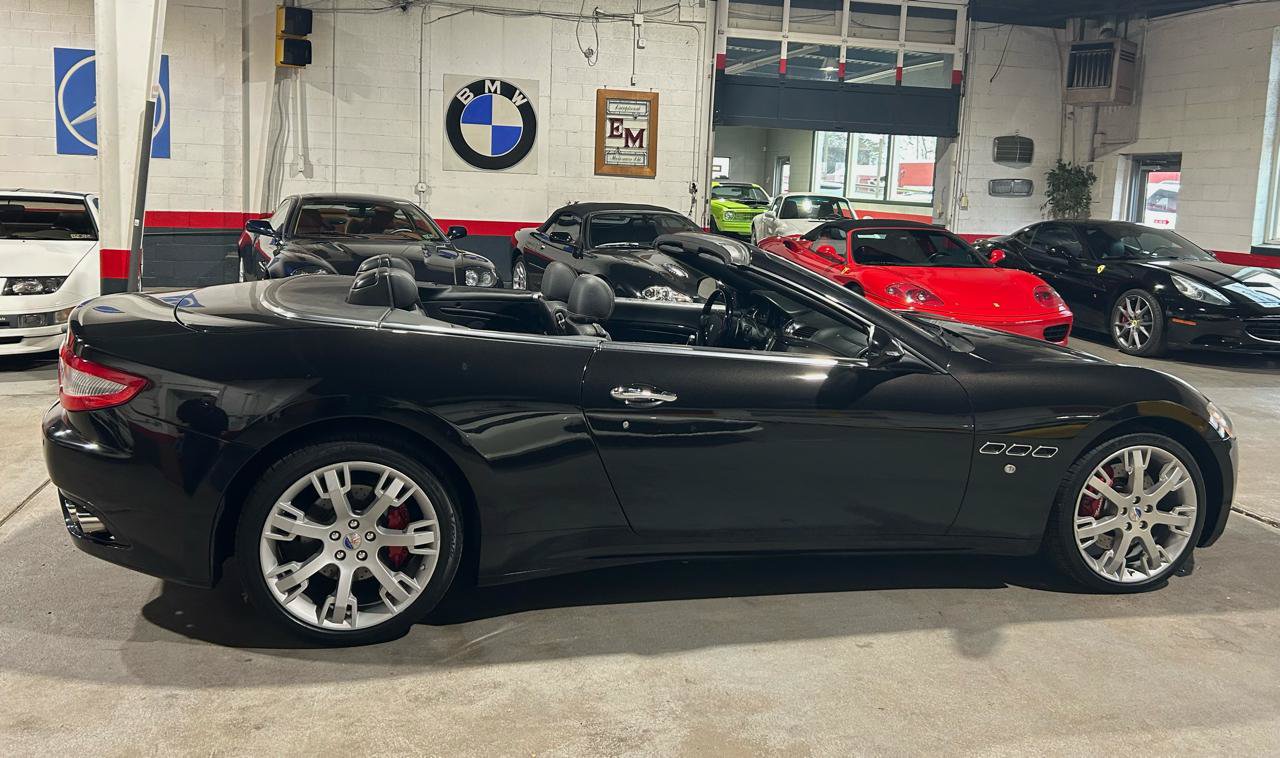 Used 2011 Maserati GranTurismo Convertible RWD image 11