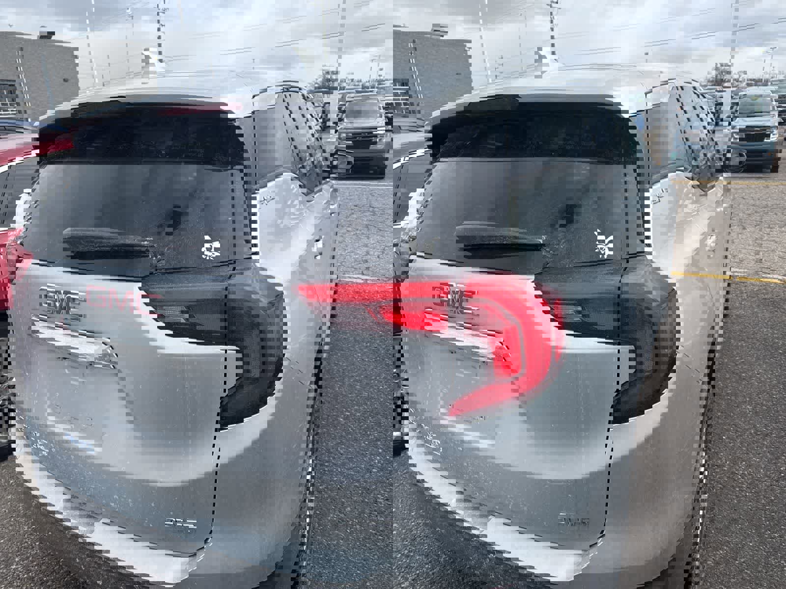 Used 2018 GMC Terrain SLE image 15