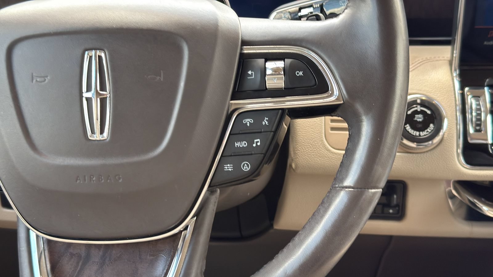 Used 2022 Lincoln Navigator L Reserve AWD/4WD image 15