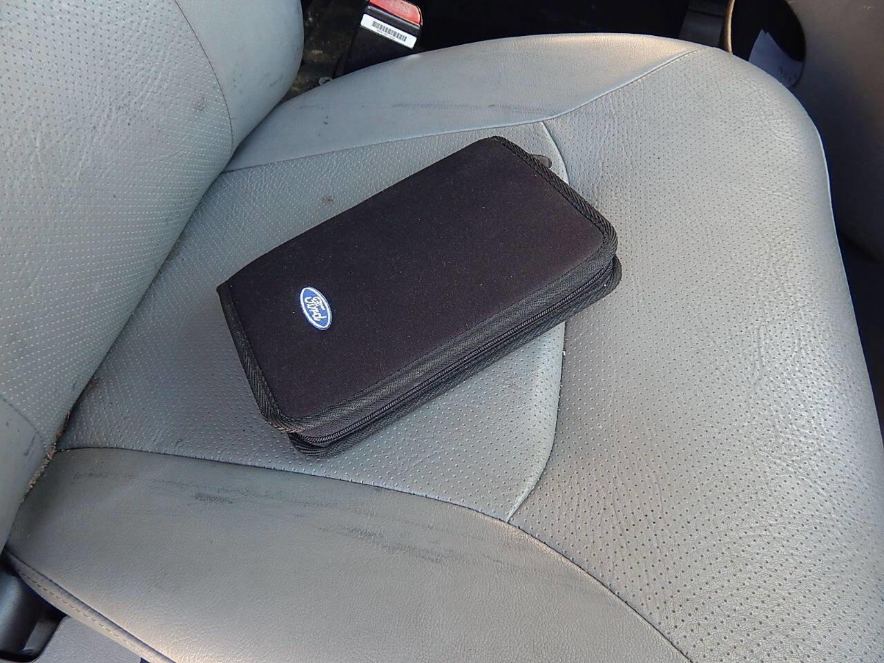 Used 2007 Ford E-250 and Econoline 250 RWD image 35