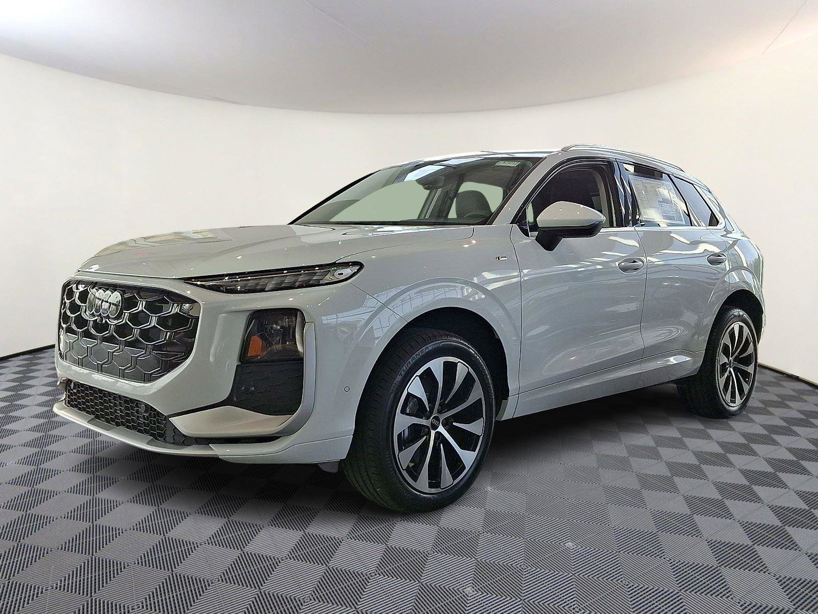 New 2026 Audi Q3 quattro 2.0T image 3