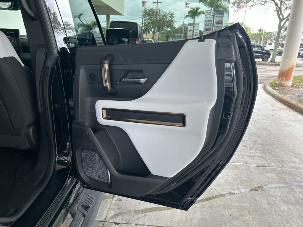 Used 2024 GMC Hummer EV 3X image 39