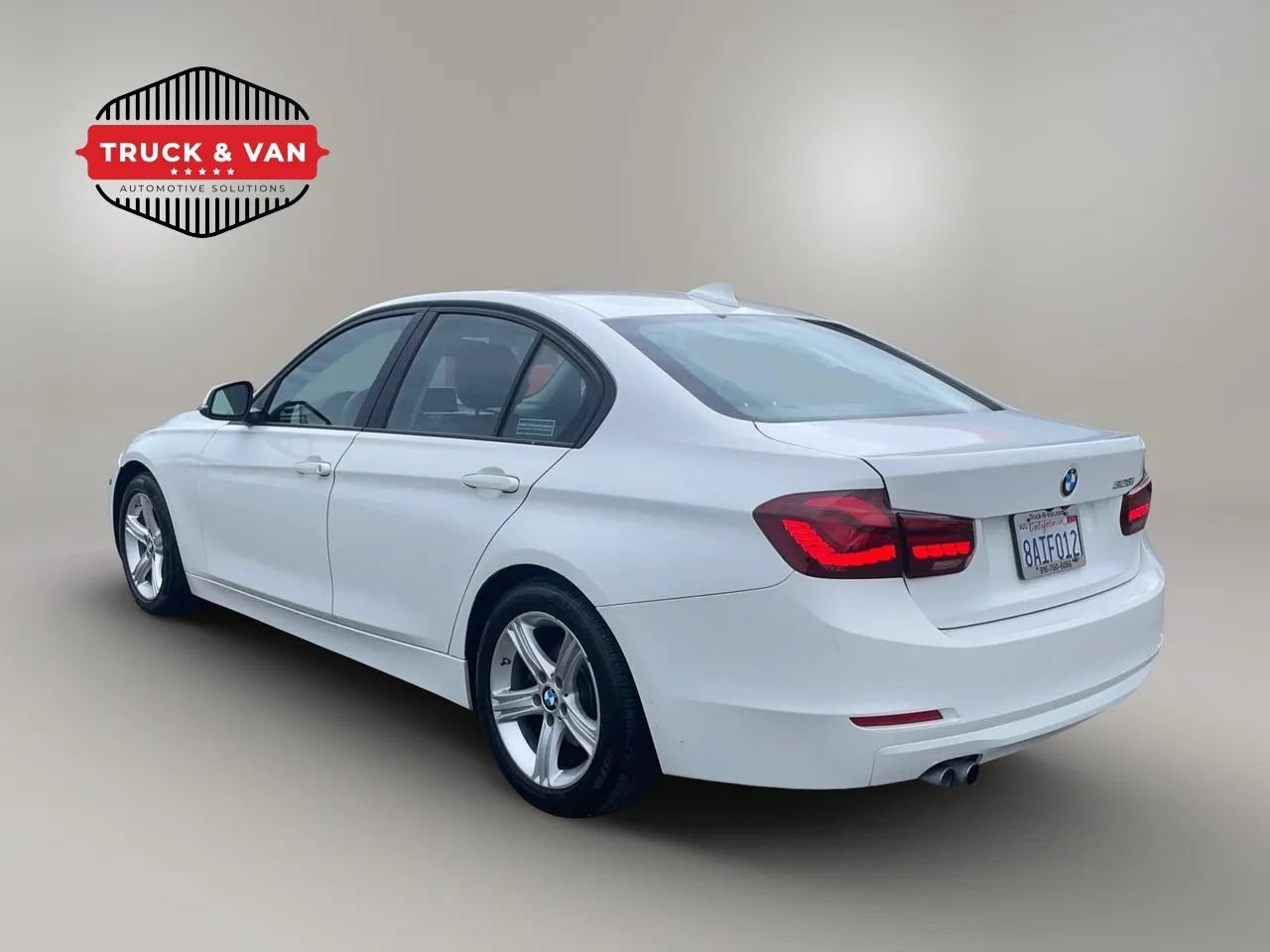 Used 2014 BMW 328i Sedan RWD image 4