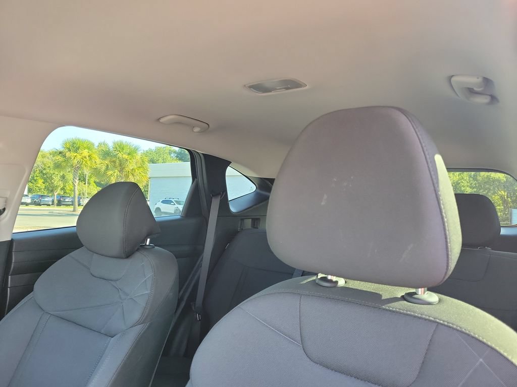 Used 2025 Hyundai Tucson SE FWD image 22