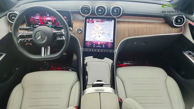 Used 2025 Mercedes-Benz GLC 350e 4MATIC w/ AMG Line image 92