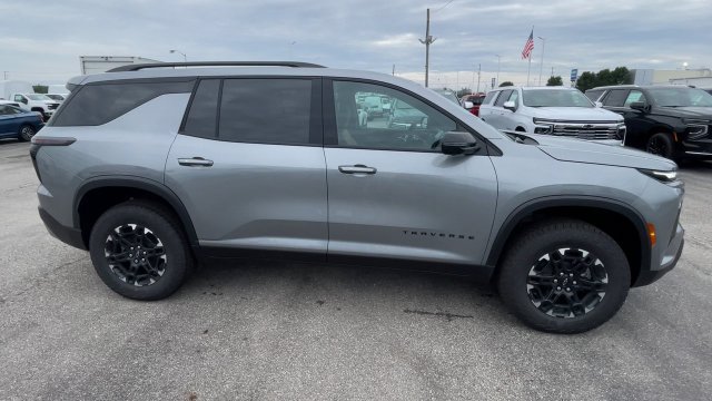 New 2027 Chevrolet Traverse Z71 w/ Driver Confidence Package AWD/4WD image 3