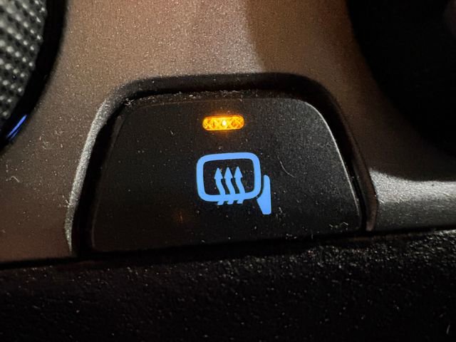 Certified 2021 Toyota Tacoma SR image 9