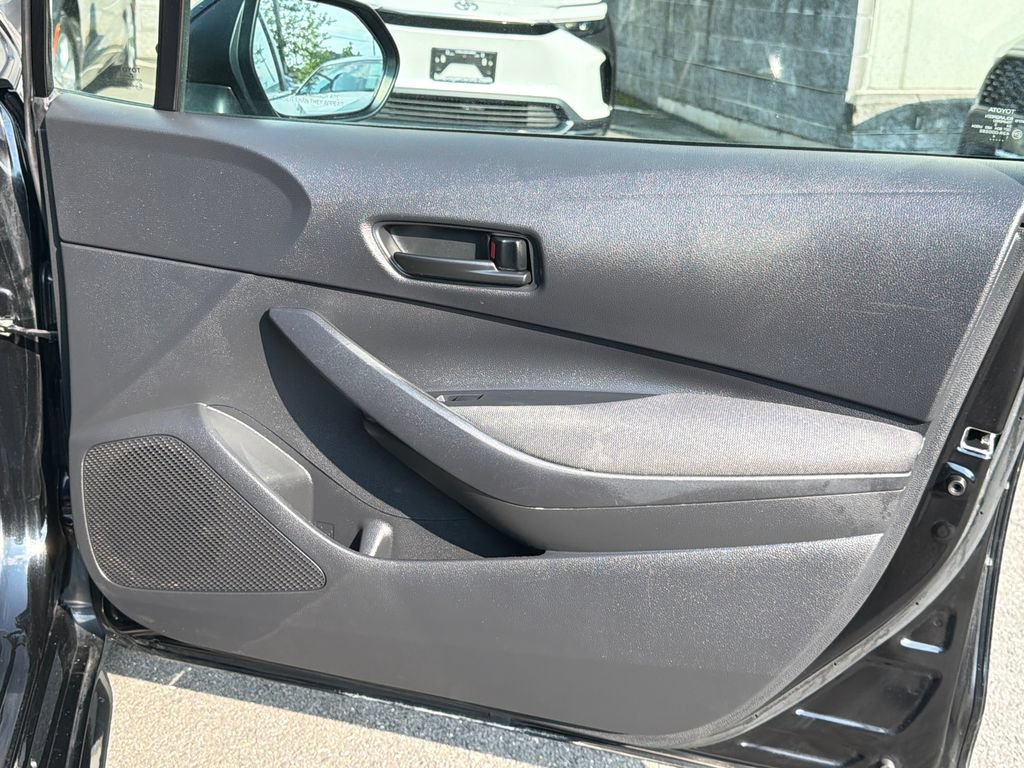 Used 2023 Toyota Corolla LE FWD image 11