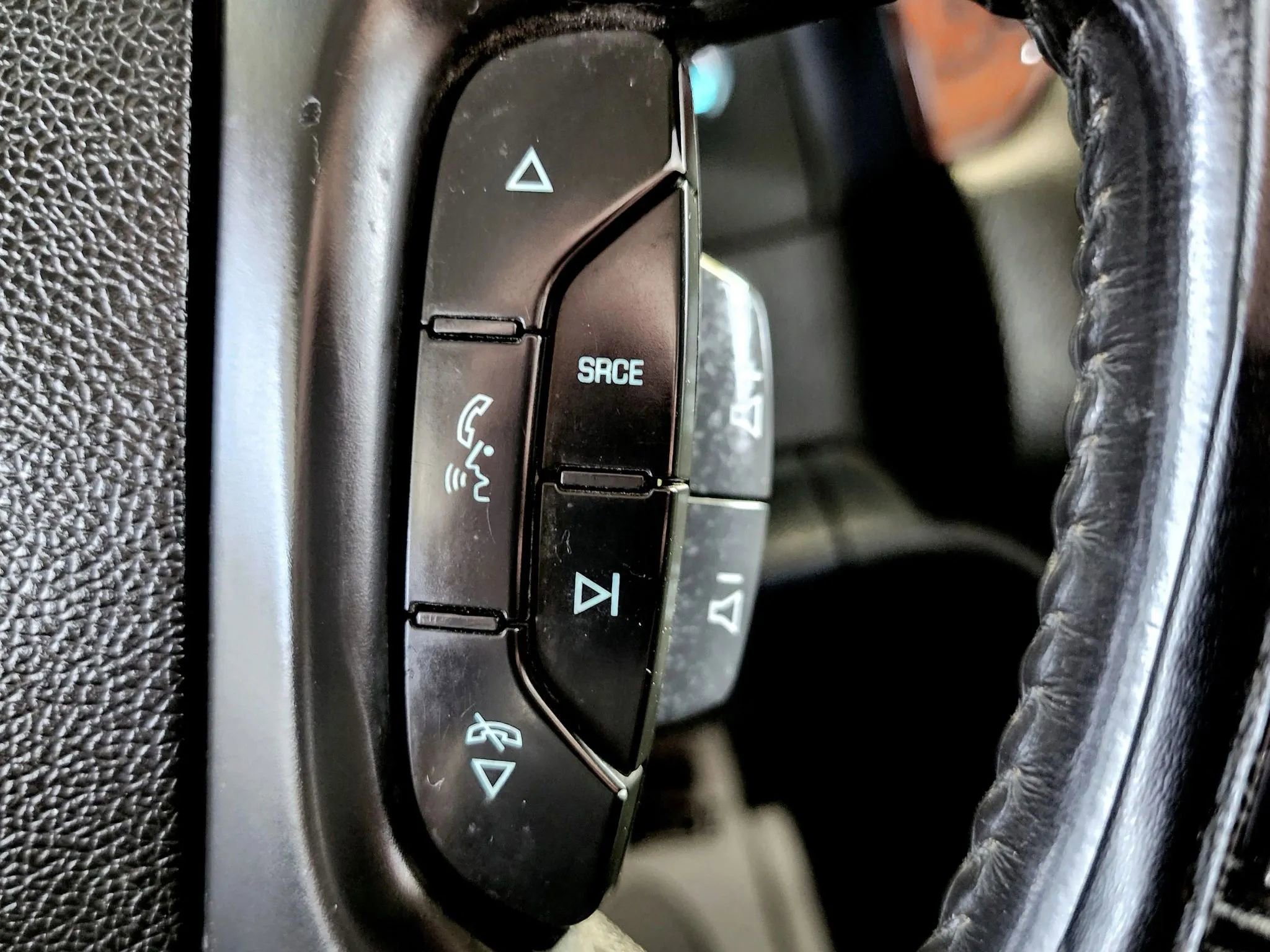 Used 2010 Chevrolet Silverado 2500 LTZ AWD/4WD image 26