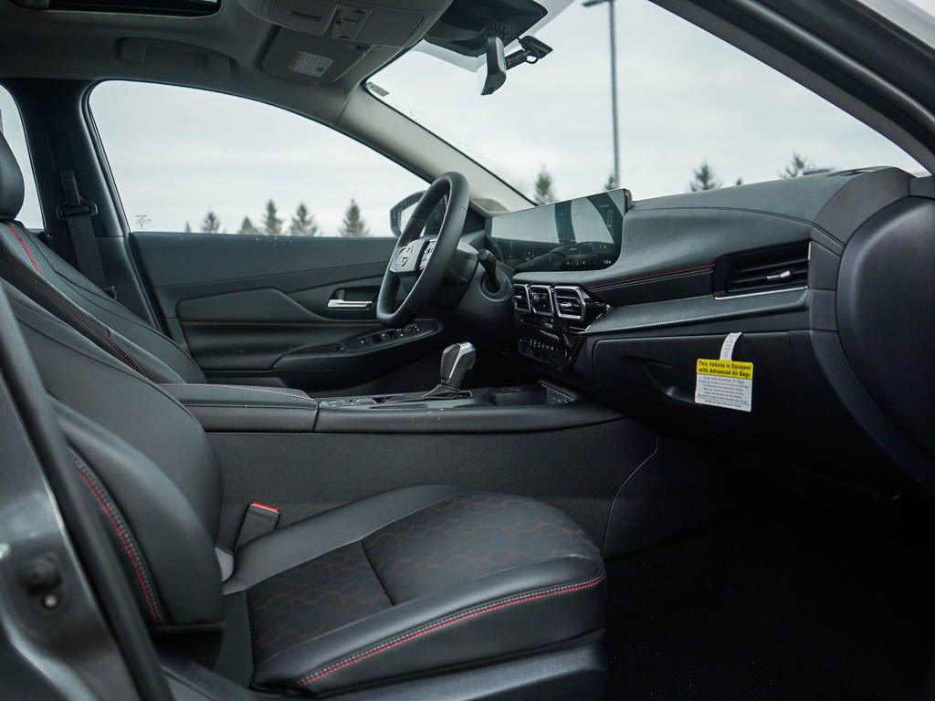 New 2026 Nissan Sentra SR w/ SR Premium Package FWD image 9
