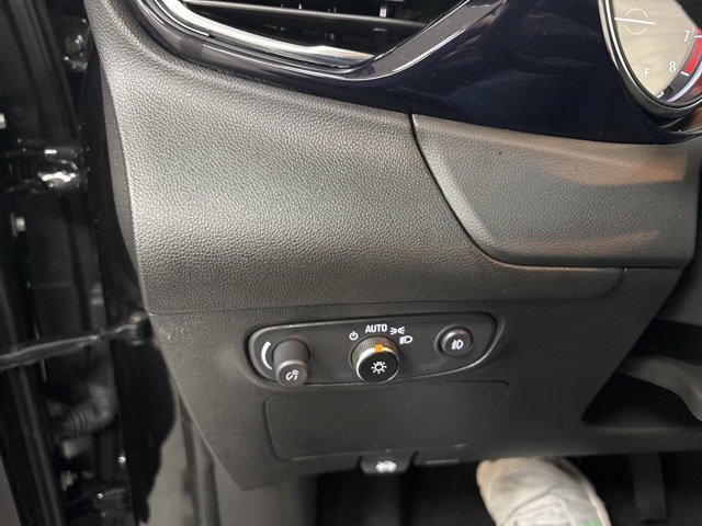 Used 2023 Buick Encore GX Essence w/ Experience Buick Package image 28