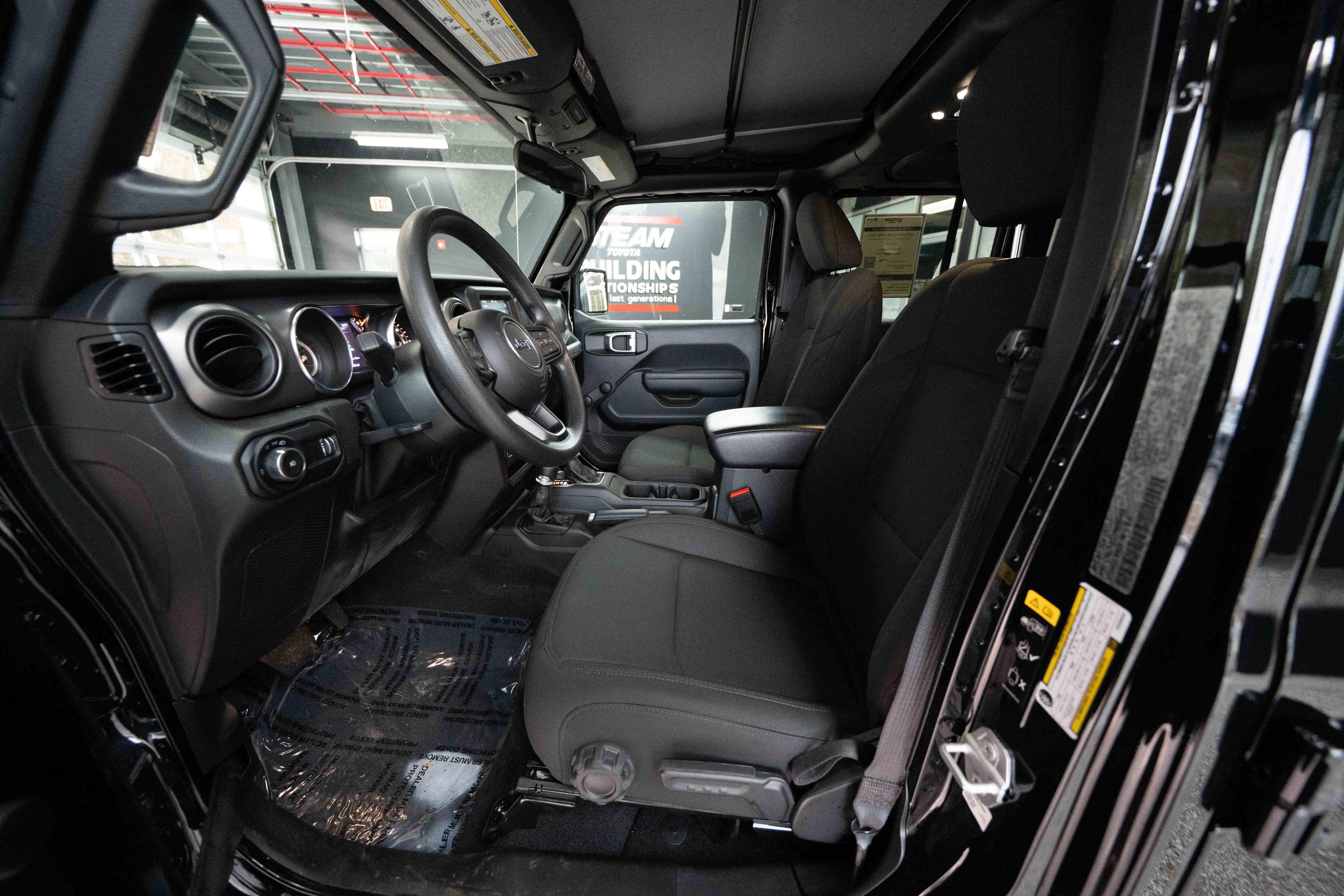 Used 2023 Jeep Wrangler Unlimited Sport image 9