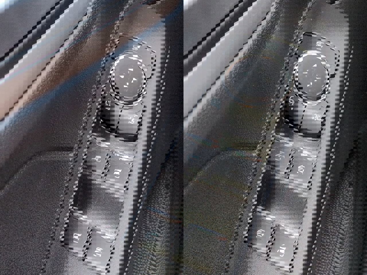 Used 2021 Ford Escape SEL w/ Technology Package image 24